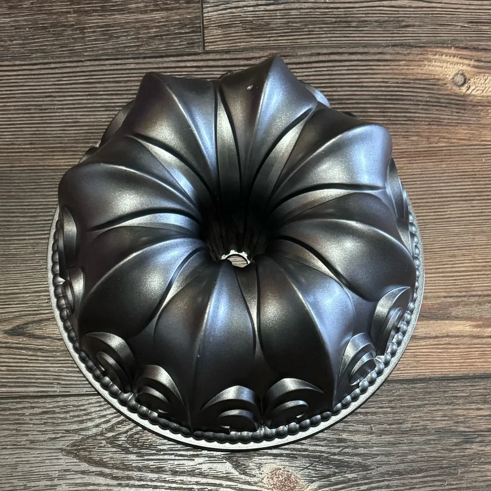 Nordic Ware vintage nordic
